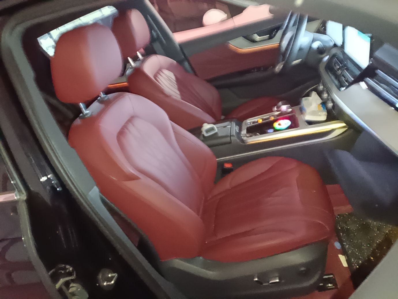 Hongqi HS5 2025 2.0T Two-Wheel-Drive Xuan Ying Edition — снимка 19