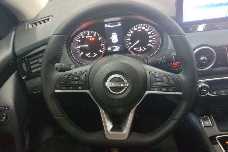 Used Nissan Qashqai 2025 Honor 2.0L CVT XV+ Leading Edition Steering Wheel