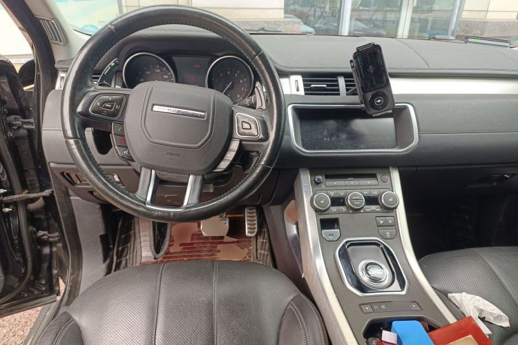 Used Land Rover Range Rover Evoque 2018 240 PS SE DYNAMIC Smart Edition