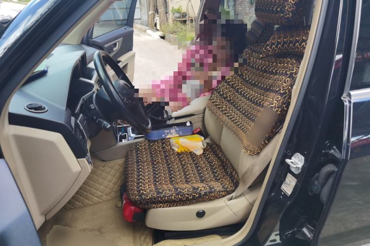 Used Mercedes-Benz GLK-Class 2011 GLK 300 4MATIC Dynamic Model Left Front Seat