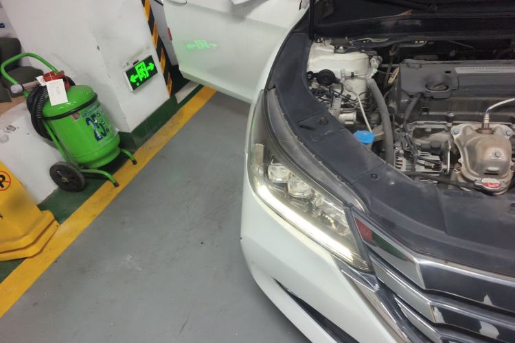 Used Honda Accord 2014 2.4L EX Luxury Edition Right Front Headlight