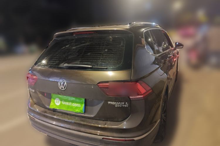 Used Volkswagen Tiguan L 2017 380TSI Automatic All-Wheel-Drive Luxury Edition Rear Right 45 Deg