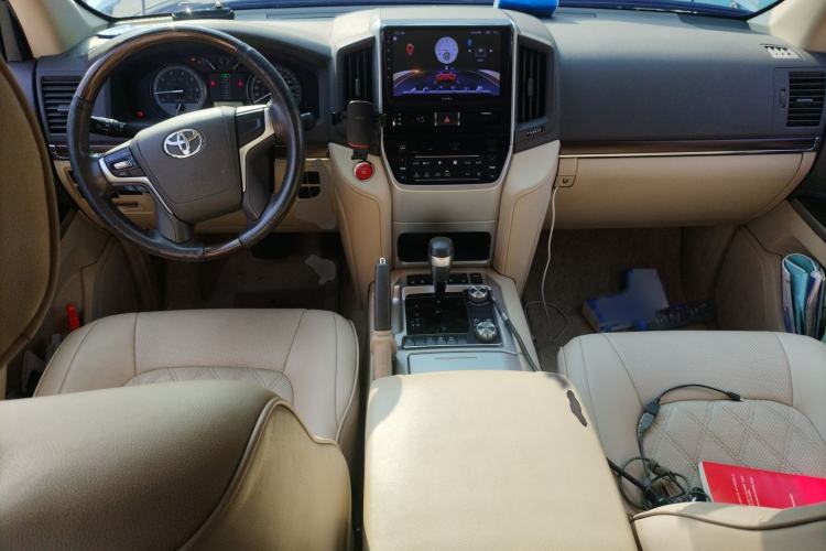 Used Toyota Land Cruiser 