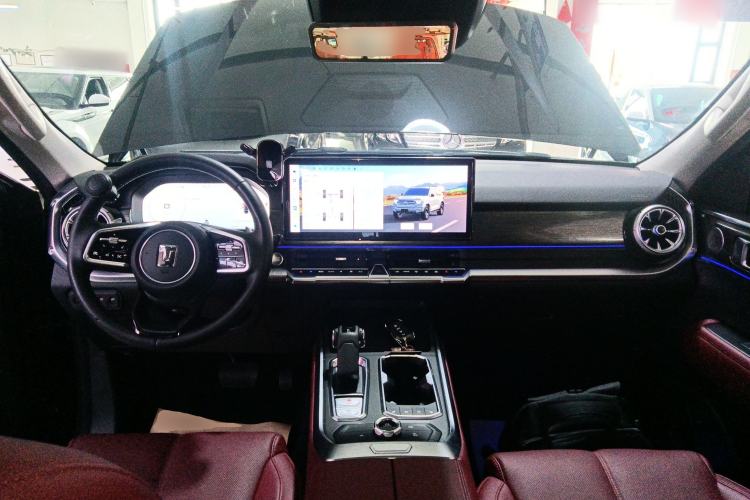 Used Tank 400 New Energy 2024 Hi4-T Off-Road Edition Center Console