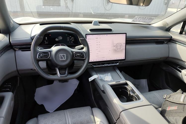 Used Zeekr 7X 2025 100 kWh Long-Range Rear-Wheel Drive with Intelligent Driving Features