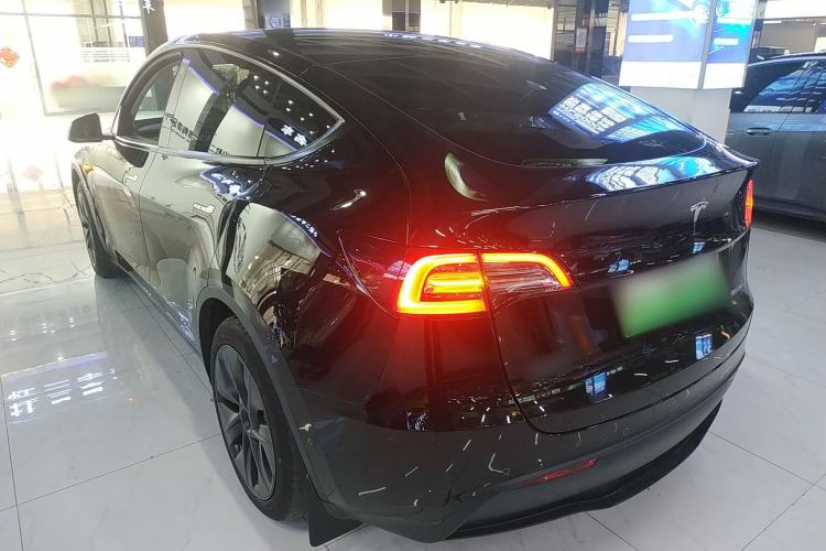 Used Tesla Model Y 2023 Rear-Wheel-Drive Version