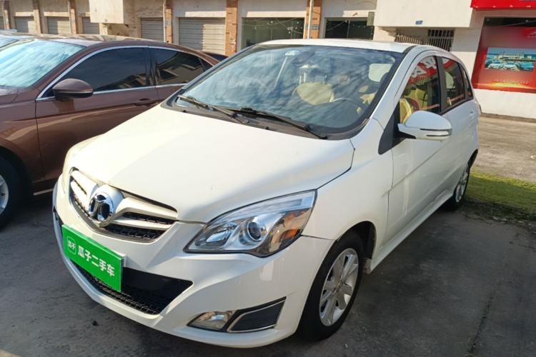 Used BAIC E Series 2012 Hatchback 1.5L Automatic Leshang Version Guazi used car, China used car export, Used car for sale, Used  cars, Cheapest cars for sale