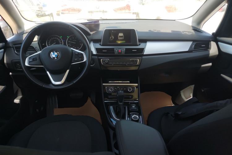 Used BMW 2 Series Active Tourer 2016 218i Fashion Model Center Console