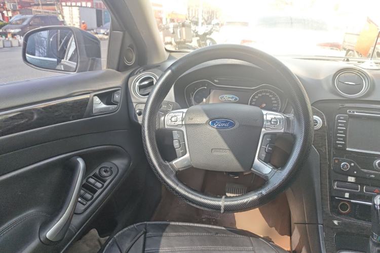 Used Ford Mondeo 2011 2.3L Luxury Model