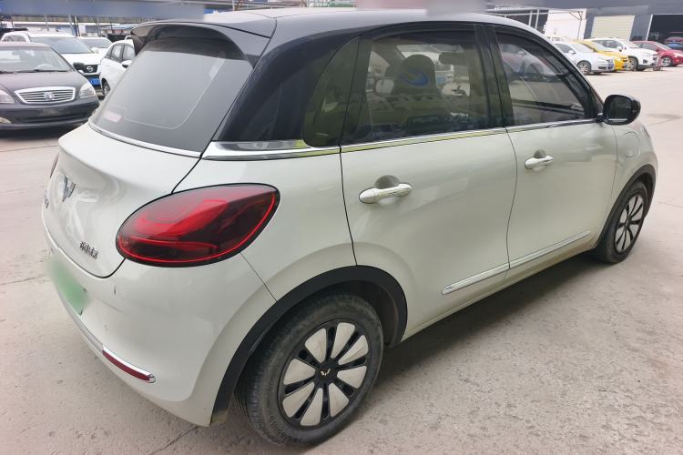 Used Wuling Bingo 2023 333 km Enjoyment Version
