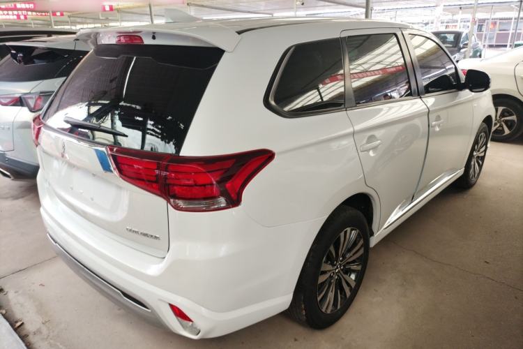Used Mitsubishi Outlander 2021 Revised Version 2.0L Two-Wheel Drive Comfort Edition 5 Seats