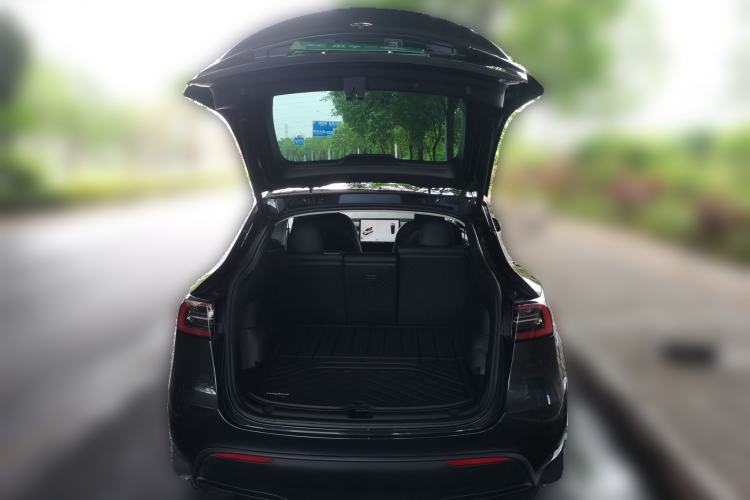 Used Tesla Model Y 2024 Rear-Wheel-Drive Version
