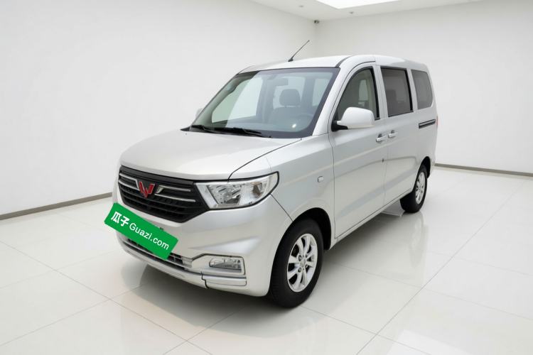 Used Wuling Hongguang V 2021 1.5L Enjoyment Edition LAR