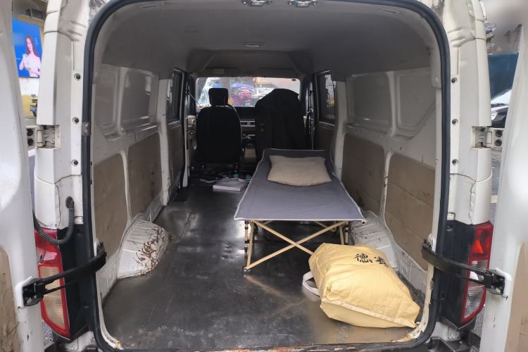 Used CHANGAN KUAYUE Xing V7 EV 2022 High-End Model with 240 km Trunk