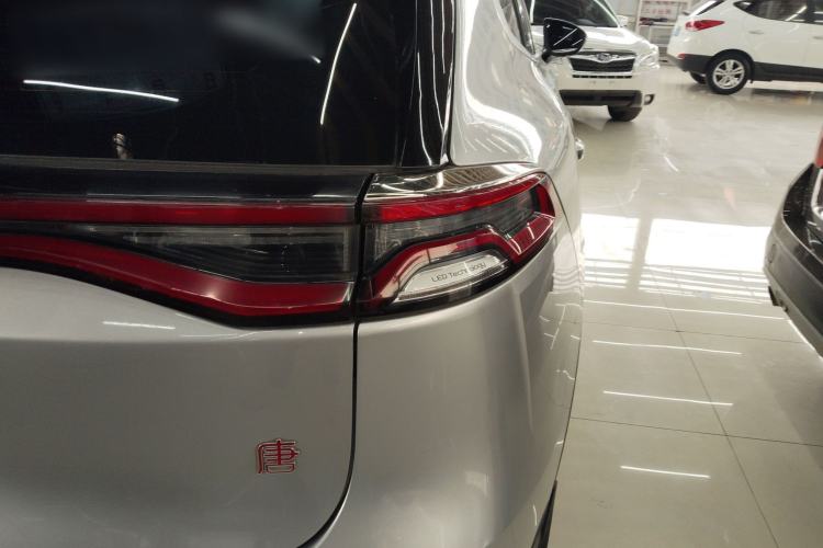 Used BYD Tang 2018 2.0T Automatic SmartConnect Prestige 7-Seater China V Standard Exterior 3