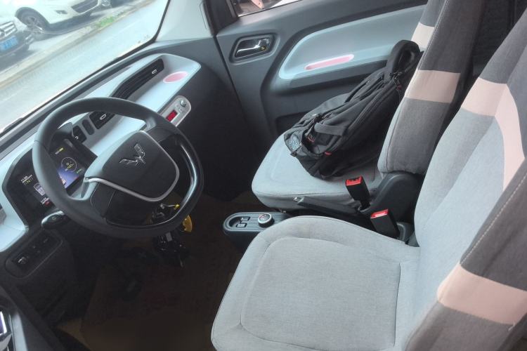 Used Wuling Hongguang MINIEV 2021 Macaron Fashion Model Lithium Iron Phosphate Left Front Seat