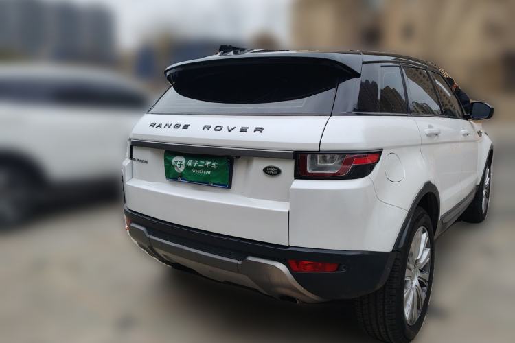 Used Land Rover Range Evoque 2018 240 PS SE Smart Brilliance Edition Rear Right 45 Deg