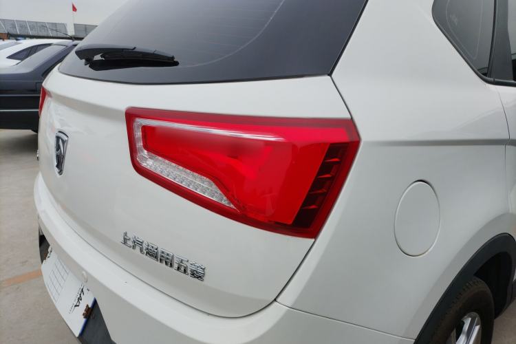 Used Baojun 560 2016 1.8L Manual Comfort Edition