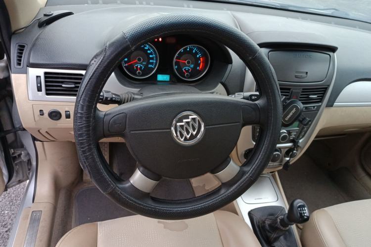 Used Buick Excelle 2013 1.5L Manual Classic Model Steering Wheel