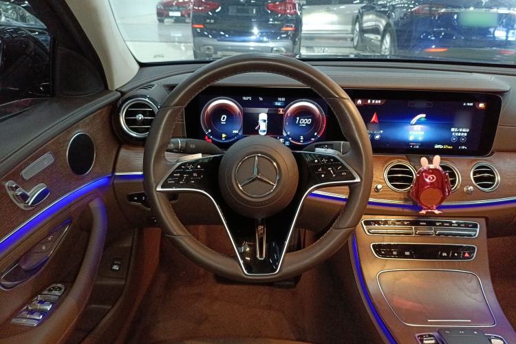 Used Mercedes-Benz E-Class 2022 Updated E 260 L Steering Wheel