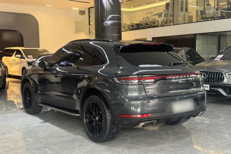 Used Porsche Macan 2018 Macan 2.0T Exterior 2