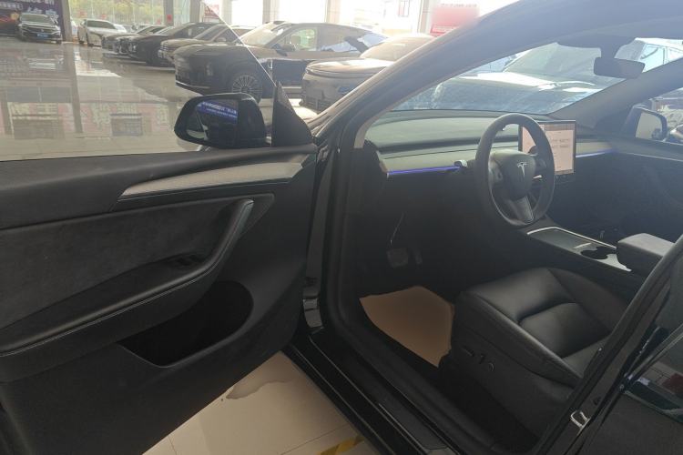 Used Tesla Model Y 2023 Rear-Wheel-Drive Version Driver Seat