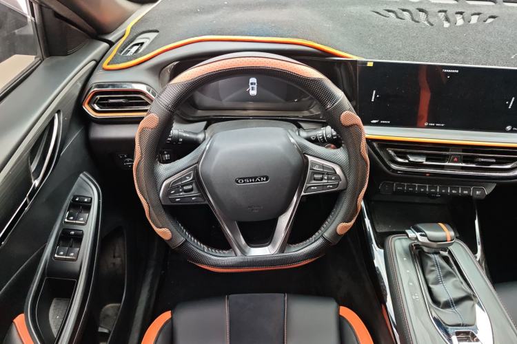 Used CHANGAN OSHAN X5 2022 Sport Edition 1.5T DCT Cyclone Assault Steering Wheel