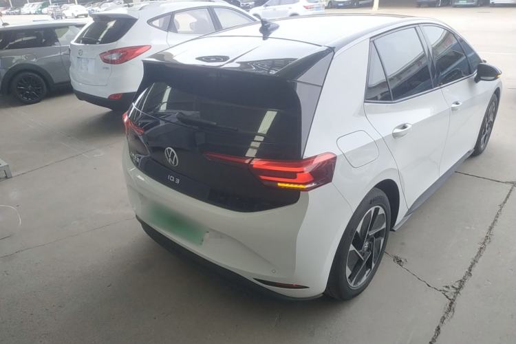 Used Volkswagen ID.3 2025 Smart Version Pure & Intelligent Enjoyment Edition Rear Right 45 Deg