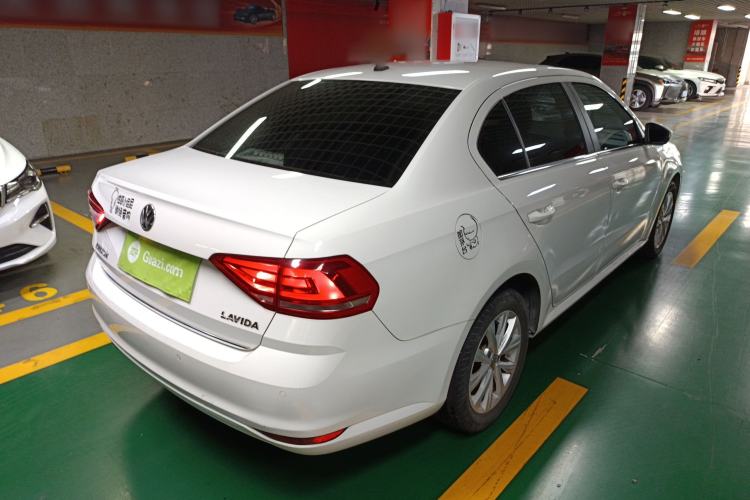 Used Volkswagen Lavida 2017 1.6L Automatic Comfort Edition Rear Right 45 Deg