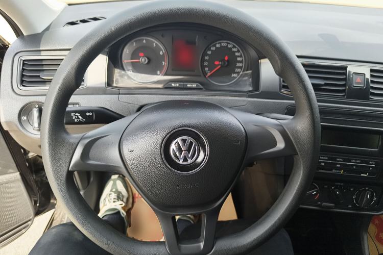 Used Volkswagen Santana 2016 1.4L Manual Fashion Edition Steering Wheel