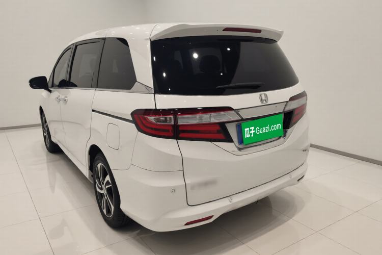 Used Honda Odyssey 2015 Updated Version 2.4L Smart Edition Exterior 3