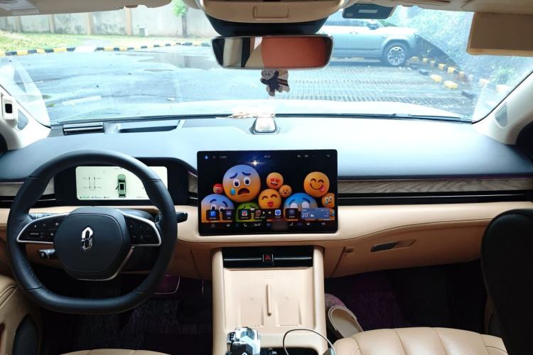 Used Hima AITO M7 2022 1.5T Rear-Drive Comfort Edition Center Console