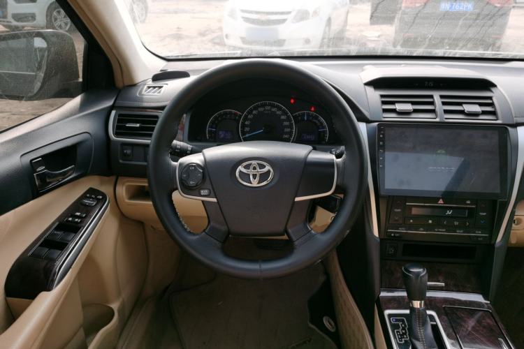 Used Toyota Camry 2016 2.0E 10th Anniversary Elite Edition Steering Wheel