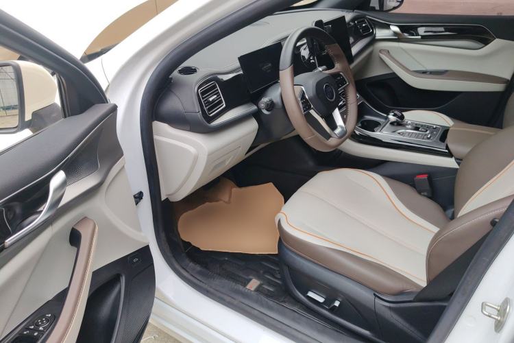 Used BYD Qin PLUS 2023 Champion Edition DM-i 120KM Beyond Model Driver Seat