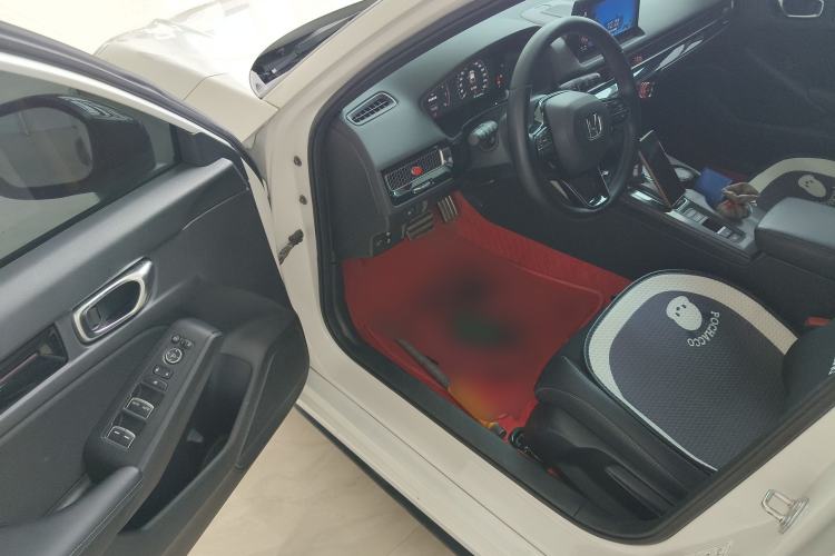 Used Honda Civic 2023 HATCHBACK 240TURBO CVT Extreme Edition Driver Seat