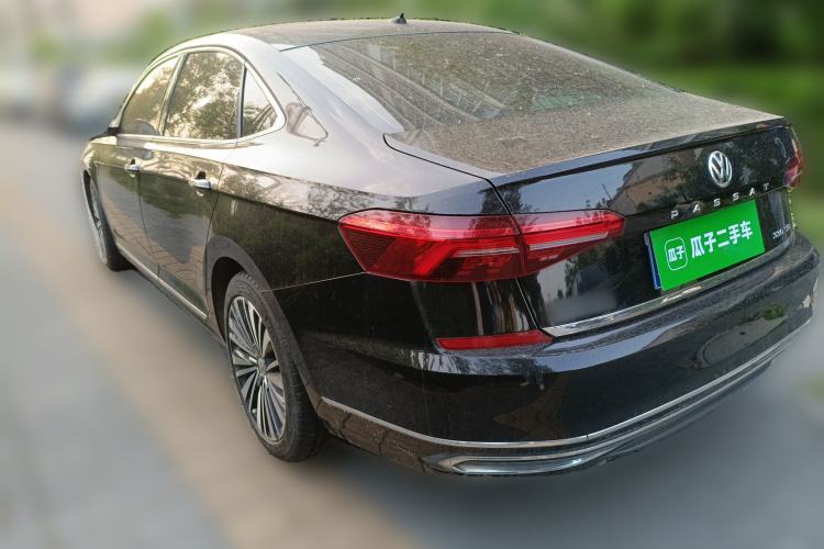 Used Volkswagen Passat 2019 330TSI Luxury Edition China VI Standard
