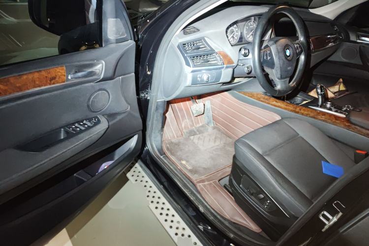 Used BMW X5 2011 xDrive35i Leading Model