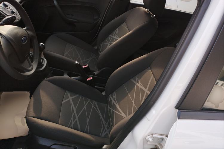 Used Ford Fiesta 2013 Hatchback 1.5L Manual Fashion Edition
