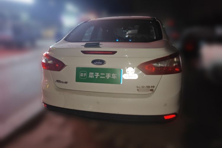 Used Ford Focus 2012 Sedan 1.6L Manual Fashion Edition
