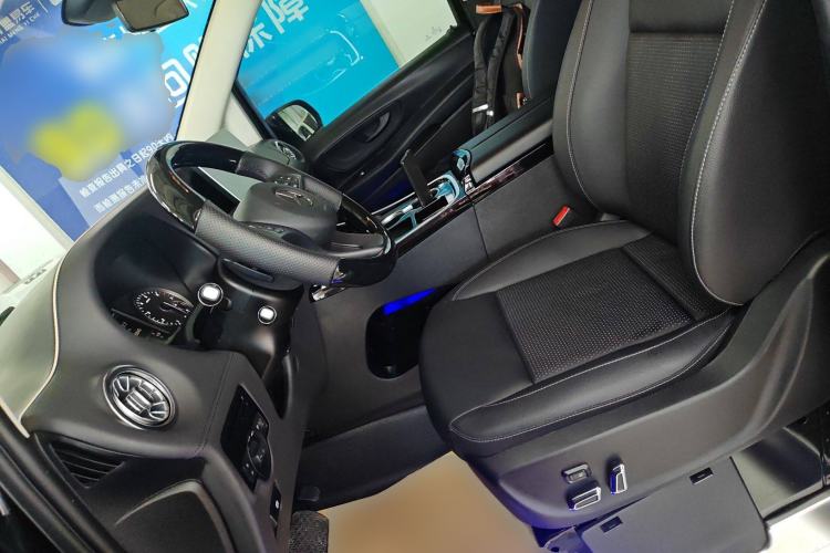 Used Mercedes-Benz Vito 2021 2.0T Elite Version 7 Seats
