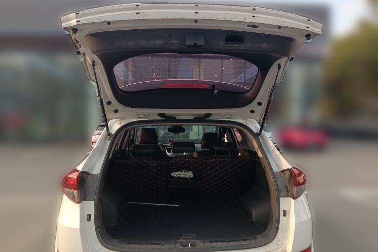 Used Hyundai Tucson 2018 1.6T Dual-Clutch Two-Wheel Drive 15th Anniversary Special Edition