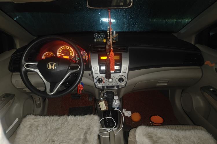 Used Honda City Classic 2008 1.5L Automatic Elite Edition Center Console