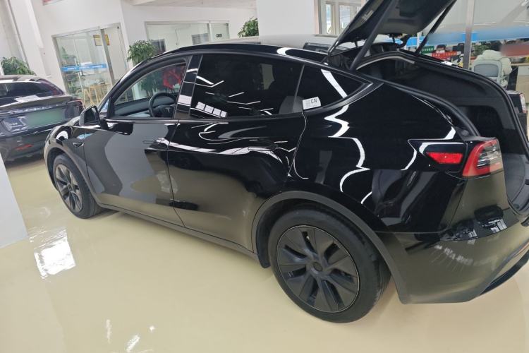 Used Tesla Model Y 2023 Rear-Wheel-Drive Version