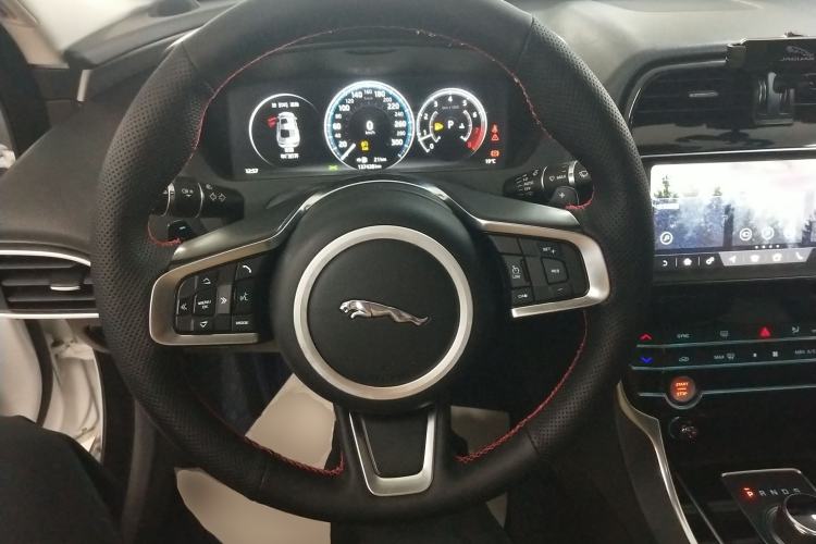 Used Jaguar XEL 2019 2.0T 200 PS Deluxe Edition