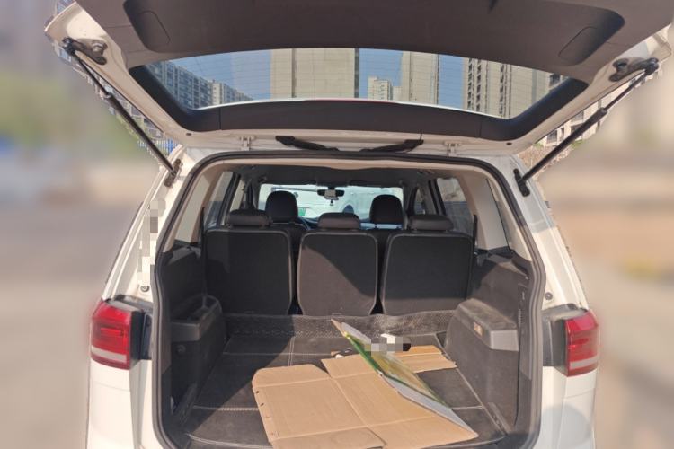 Used Volkswagen Touran 2016 Volkswagen Touran L 280TSI DSG Comfort Edition