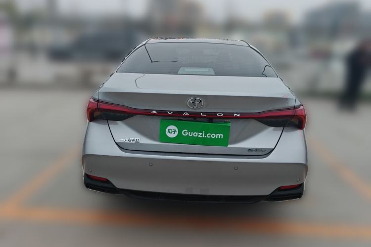Used Toyota Avalon 2024 Dual-Motor 2.0L Luxury Edition
