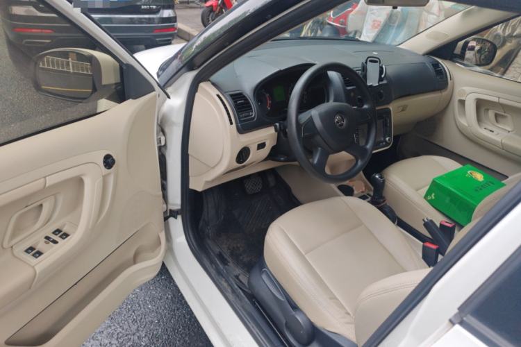 Used Skoda Fabia 2014 1.4L Automatic Crystal Edition Driver Seat