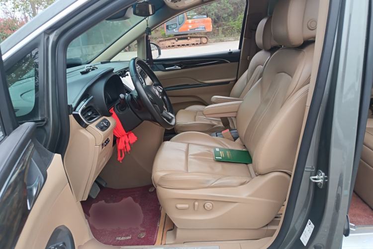 Used Buick GL8 2017 ES 28T Flagship Model China V Standard
