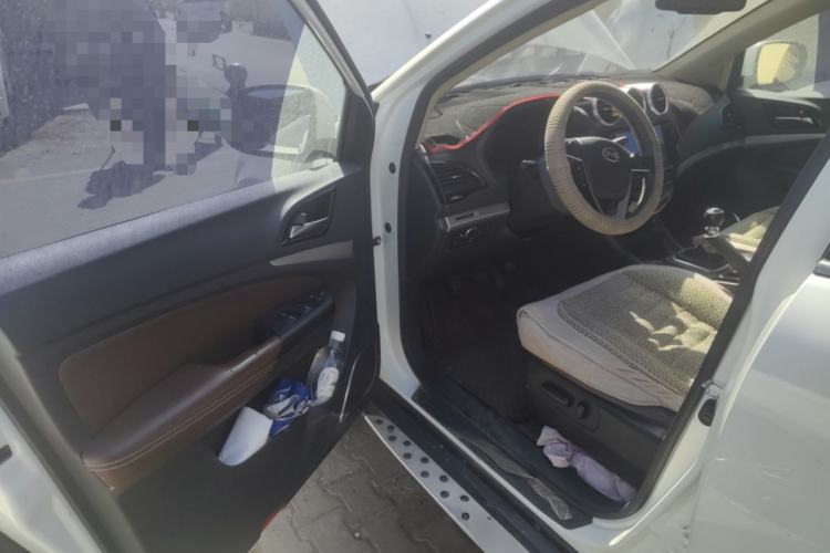 Used BYD S7 2015 1.5T Upgraded Manual Luxury Model
