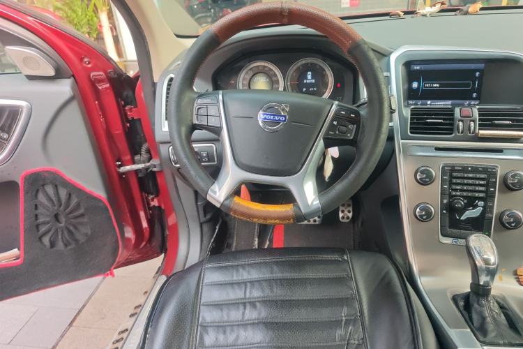 Used Volvo XC60 2013 T5 Zhiya Edition
